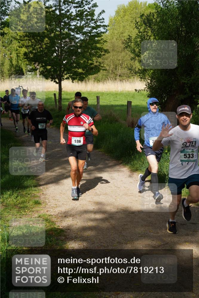 04.05.2025 - 8. Wedeler Halbmarathon Felixshl http://msf.ph/oto/7819213 04.05.2025 10:01:25 Laufen 731, 186, 2, 2023, 533 meine-sportfotos.de