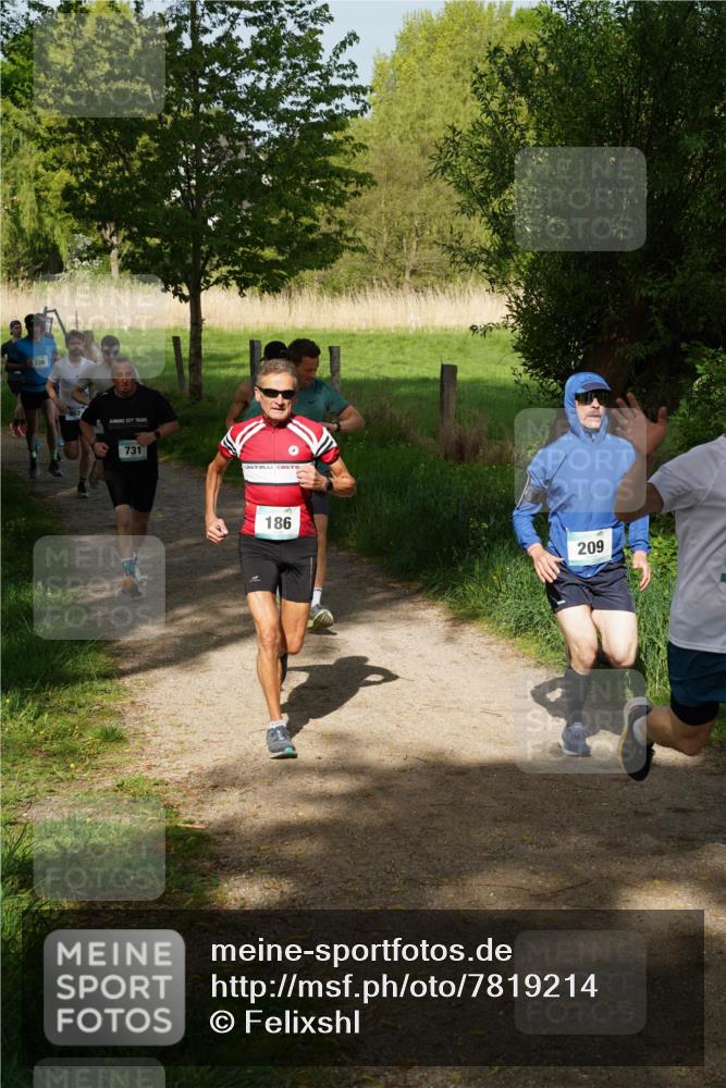 04.05.2025 - 8. Wedeler Halbmarathon Felixshl http://msf.ph/oto/7819214 04.05.2025 10:01:25 Laufen 336, 731, 186, 209 meine-sportfotos.de