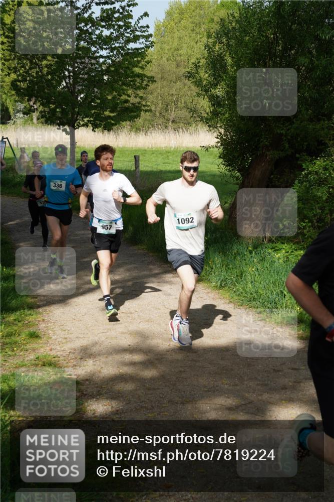 04.05.2025 - 8. Wedeler Halbmarathon Felixshl http://msf.ph/oto/7819224 04.05.2025 10:01:28 Laufen 336, 957, 1092 meine-sportfotos.de