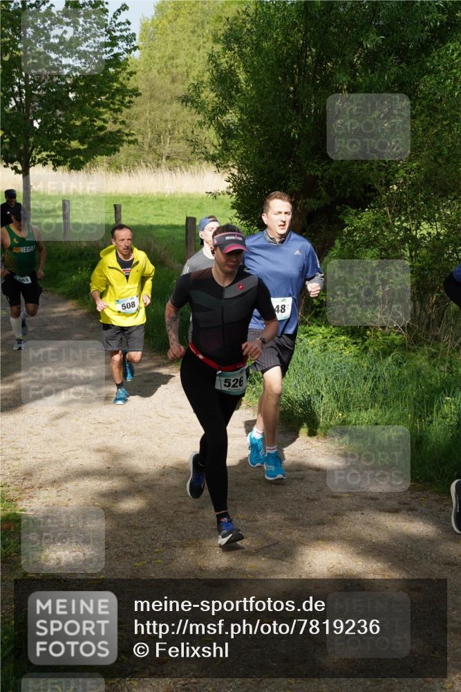 04.05.2025 - 8. Wedeler Halbmarathon Felixshl http://msf.ph/oto/7819236 04.05.2025 10:01:31 Laufen 03, 508, 48, 526 meine-sportfotos.de