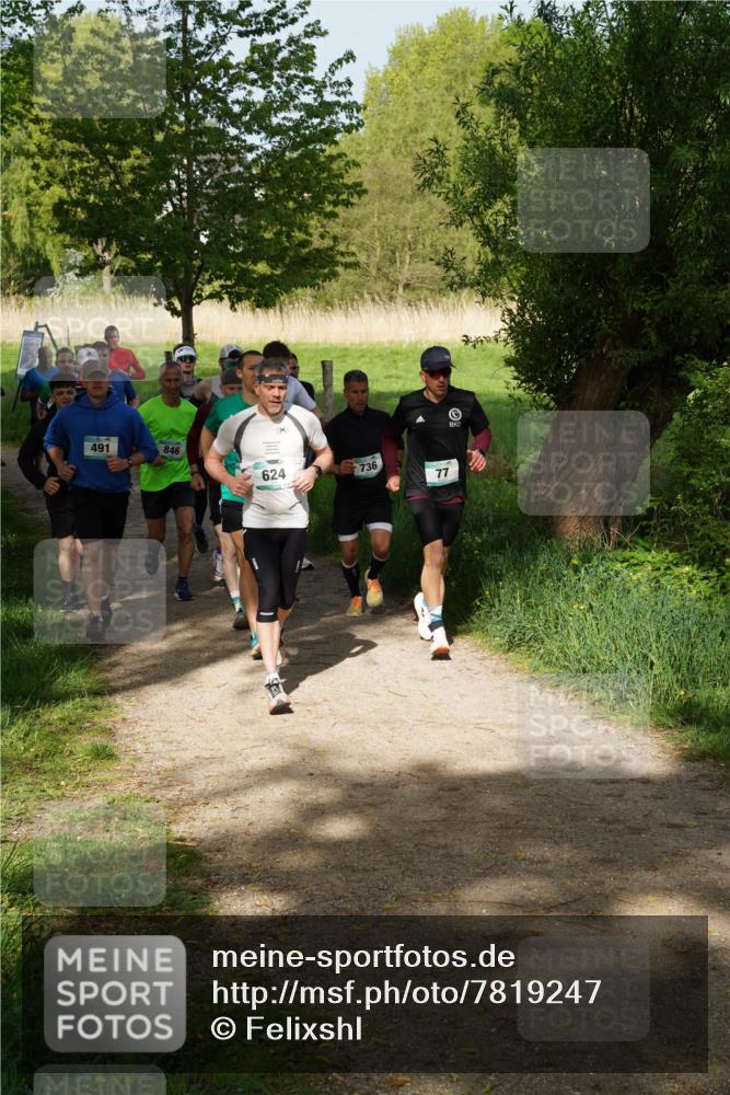 04.05.2025 - 8. Wedeler Halbmarathon Felixshl http://msf.ph/oto/7819247 04.05.2025 10:01:35 Laufen 491, 846, 624, 736, 77 meine-sportfotos.de