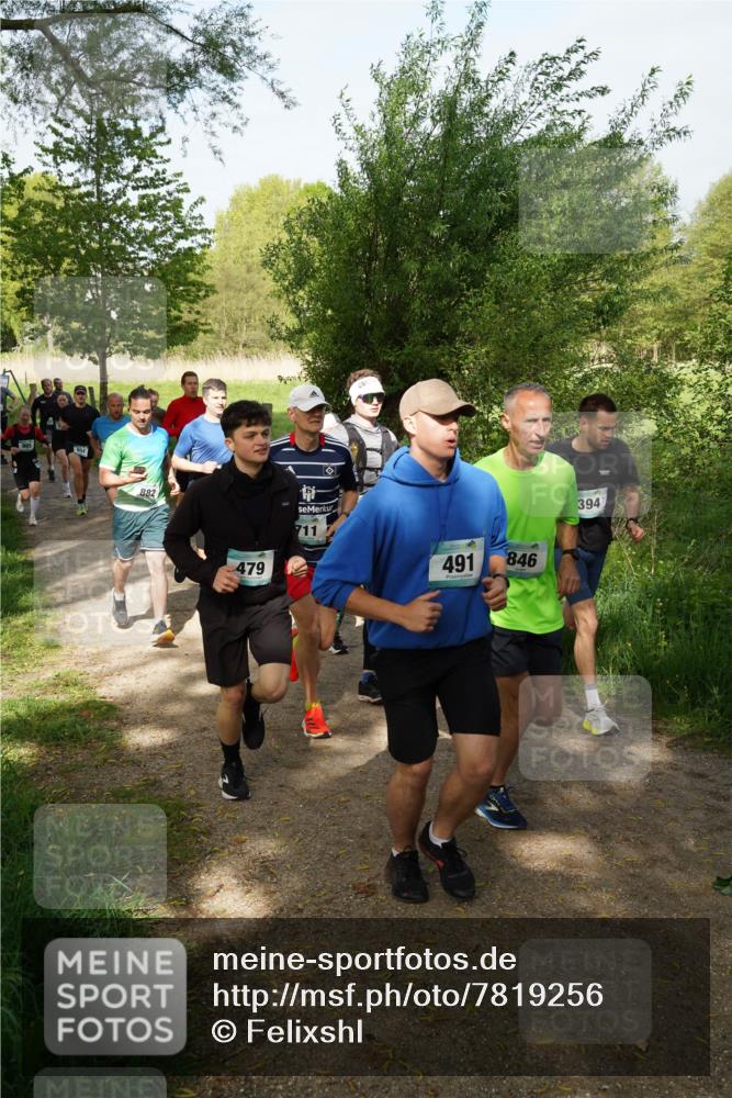 04.05.2025 - 8. Wedeler Halbmarathon Felixshl http://msf.ph/oto/7819256 04.05.2025 10:01:38 Laufen 882, 479, 711, 491, 846, 394 meine-sportfotos.de