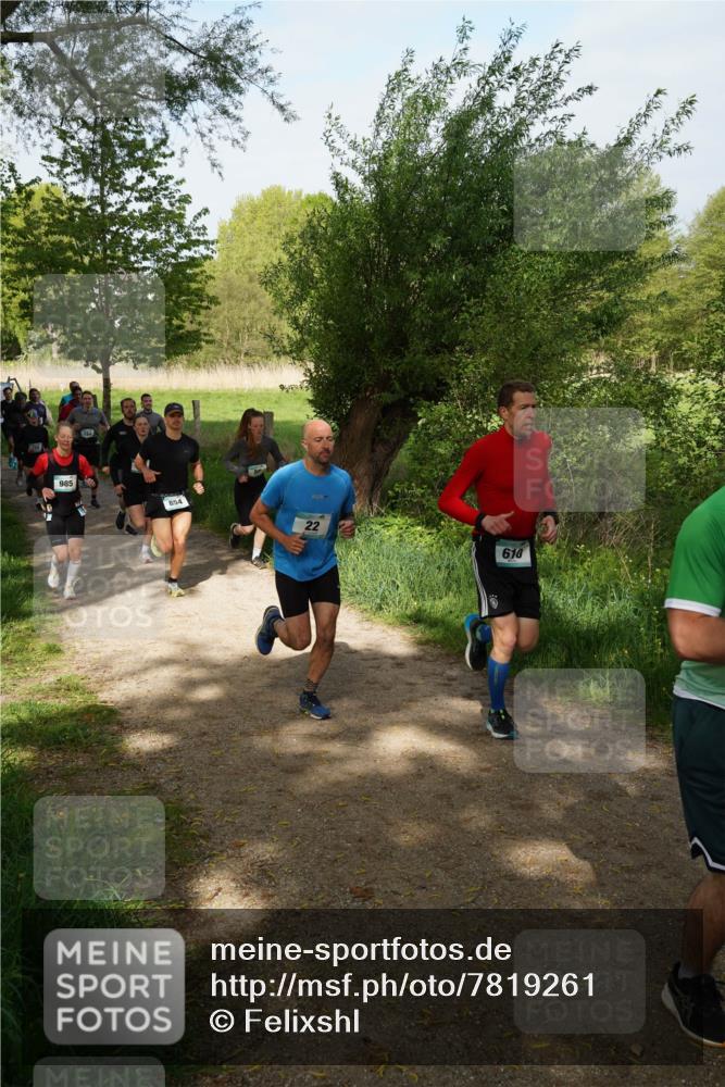 04.05.2025 - 8. Wedeler Halbmarathon Felixshl http://msf.ph/oto/7819261 04.05.2025 10:01:40 Laufen 985, 854, 22, 610 meine-sportfotos.de