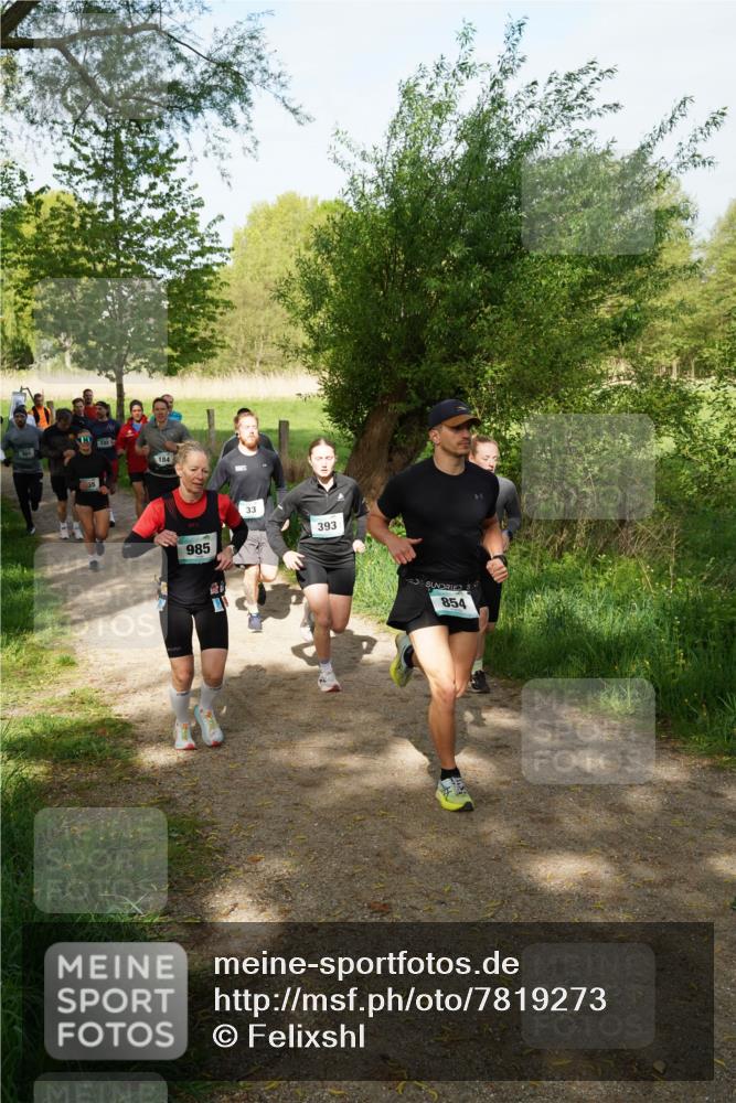 04.05.2025 - 8. Wedeler Halbmarathon Felixshl http://msf.ph/oto/7819273 04.05.2025 10:01:42 Laufen 184, 985, 33, 393, 854 meine-sportfotos.de
