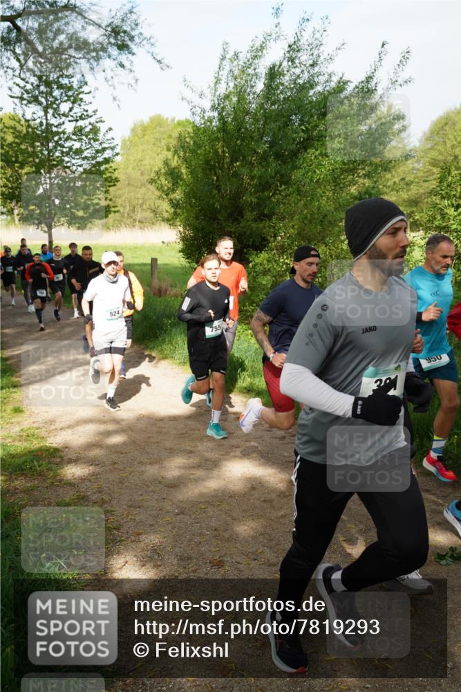 04.05.2025 - 8. Wedeler Halbmarathon Felixshl http://msf.ph/oto/7819293 04.05.2025 10:01:46 Laufen 524, 755, 950 meine-sportfotos.de