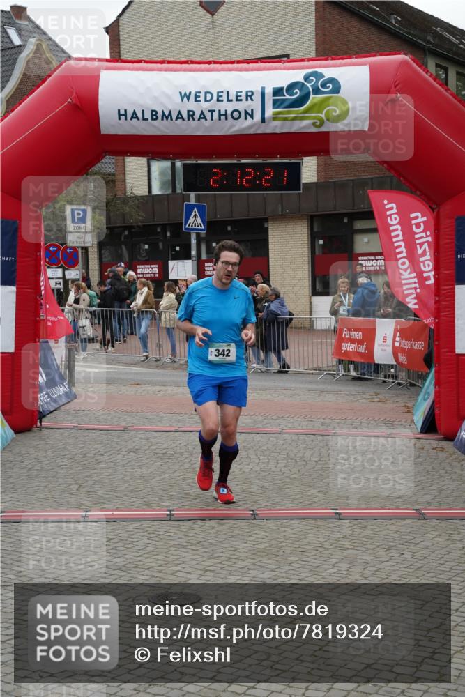 04.05.2025 - 8. Wedeler Halbmarathon Felixshl http://msf.ph/oto/7819324 04.05.2025 12:12:19 Ziel 342 meine-sportfotos.de