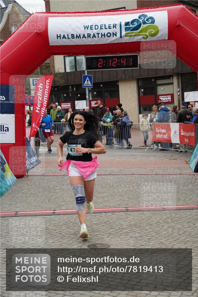 04.05.2025 - 8. Wedeler Halbmarathon Felixshl http://msf.ph/oto/7819413 04.05.2025 12:12:39 Ziel 183, 205, 477 meine-sportfotos.de