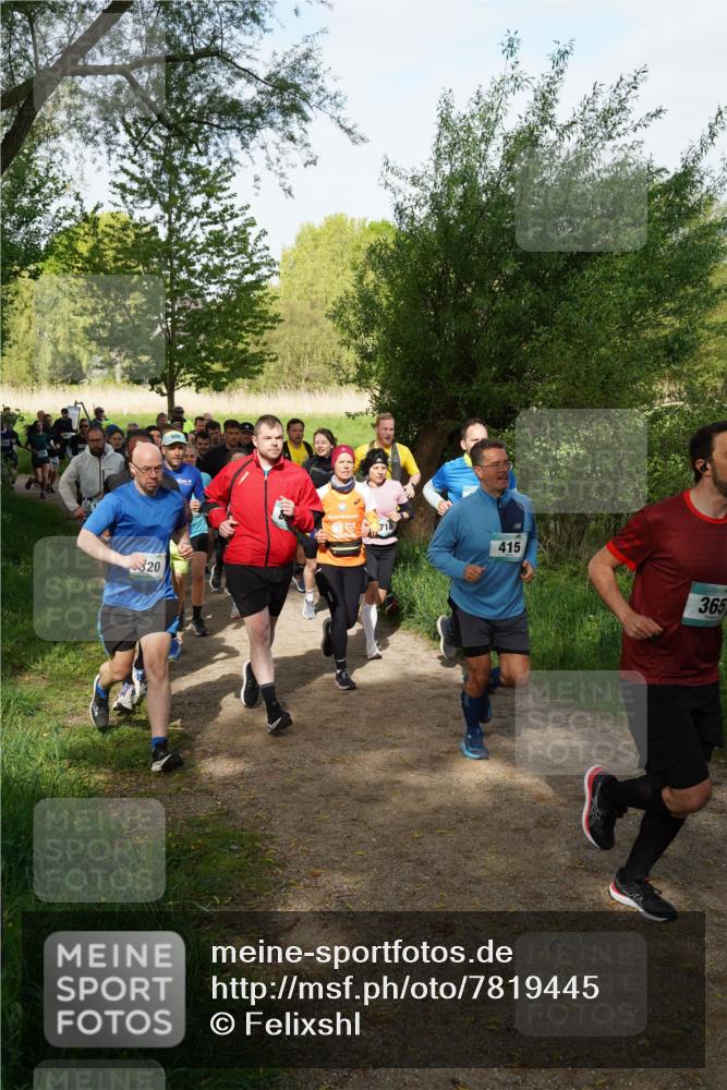 04.05.2025 - 8. Wedeler Halbmarathon Felixshl http://msf.ph/oto/7819445 04.05.2025 10:02:04 Laufen 320, 415, 365 meine-sportfotos.de