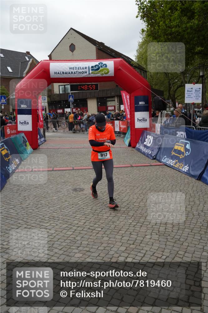 04.05.2025 - 8. Wedeler Halbmarathon Felixshl http://msf.ph/oto/7819460 04.05.2025 11:48:57 Ziel 139, 912 meine-sportfotos.de
