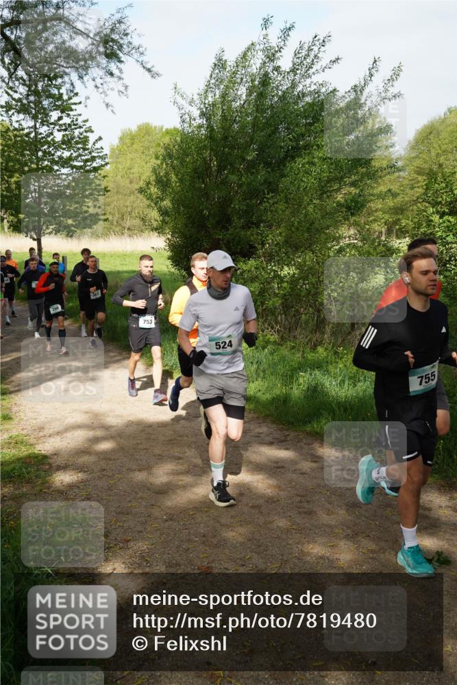04.05.2025 - 8. Wedeler Halbmarathon Felixshl http://msf.ph/oto/7819480 04.05.2025 10:01:47 Laufen 299, 367, 753, 524, 755 meine-sportfotos.de