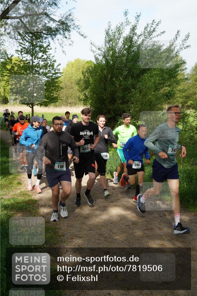 04.05.2025 - 8. Wedeler Halbmarathon Felixshl http://msf.ph/oto/7819506 04.05.2025 10:01:55 Laufen 198, 683, 539, 264, 745 meine-sportfotos.de