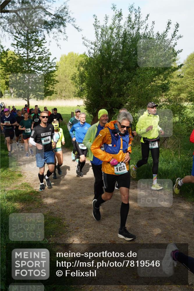 04.05.2025 - 8. Wedeler Halbmarathon Felixshl http://msf.ph/oto/7819546 04.05.2025 10:02:09 Laufen 428, 432, 866, 789, 1012, 147 meine-sportfotos.de
