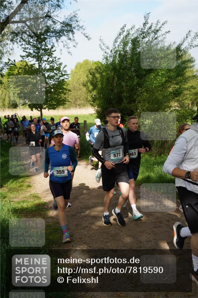 04.05.2025 - 8. Wedeler Halbmarathon Felixshl http://msf.ph/oto/7819590 04.05.2025 10:02:23 Laufen 168, 355, 577, 983 meine-sportfotos.de