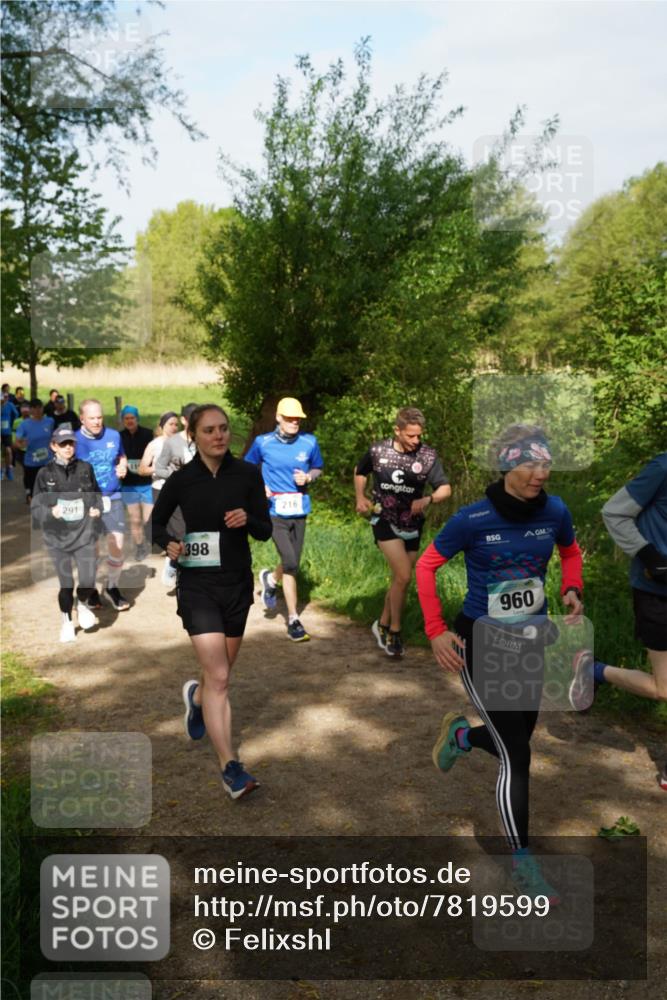04.05.2025 - 8. Wedeler Halbmarathon Felixshl http://msf.ph/oto/7819599 04.05.2025 10:02:25 Laufen 291, 398, 216, 960 meine-sportfotos.de