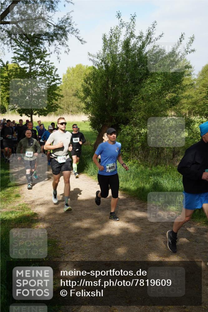 04.05.2025 - 8. Wedeler Halbmarathon Felixshl http://msf.ph/oto/7819609 04.05.2025 10:02:28 Laufen 849, 629, 449, 605 meine-sportfotos.de