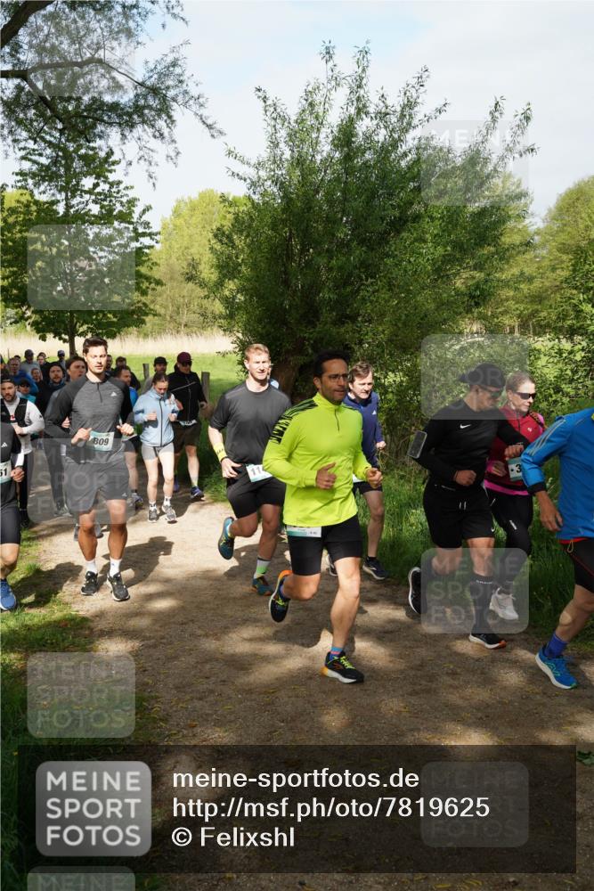 04.05.2025 - 8. Wedeler Halbmarathon Felixshl http://msf.ph/oto/7819625 04.05.2025 10:02:32 Laufen  meine-sportfotos.de