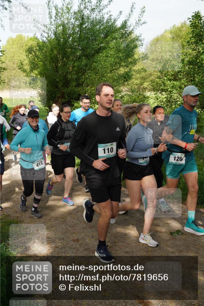 04.05.2025 - 8. Wedeler Halbmarathon Felixshl http://msf.ph/oto/7819656 04.05.2025 10:02:45 Laufen 673, 418, 110, 126, 2, 2, 2 meine-sportfotos.de