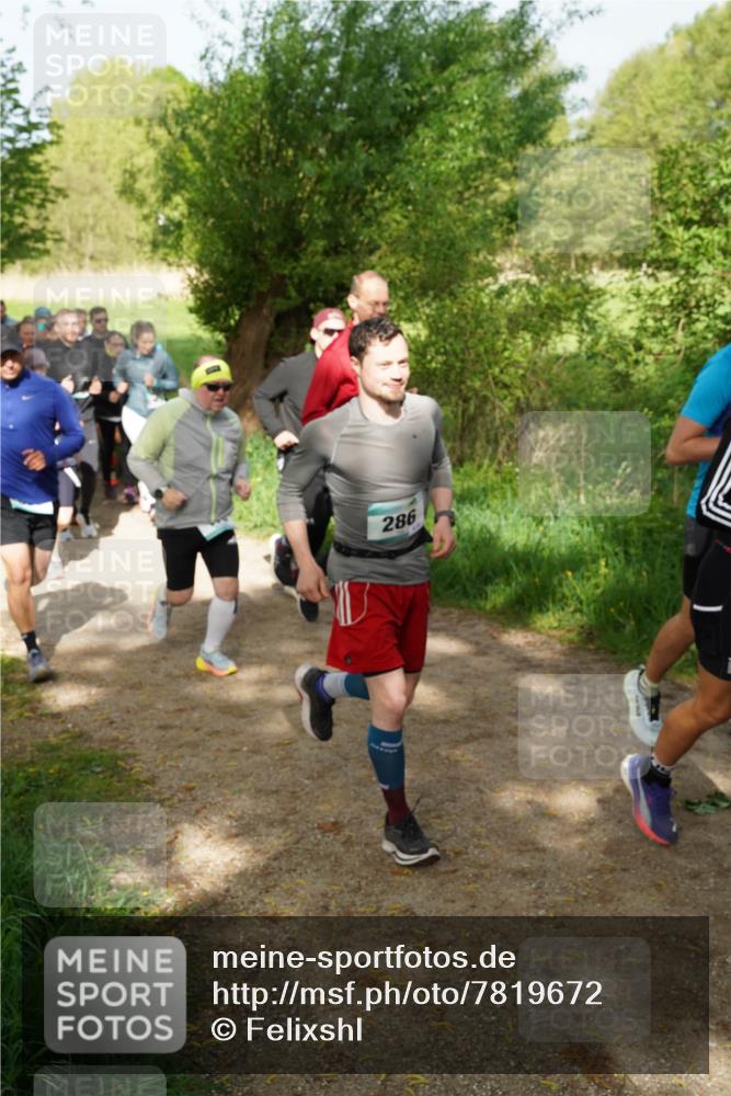 04.05.2025 - 8. Wedeler Halbmarathon Felixshl http://msf.ph/oto/7819672 04.05.2025 10:02:53 Laufen 286 meine-sportfotos.de