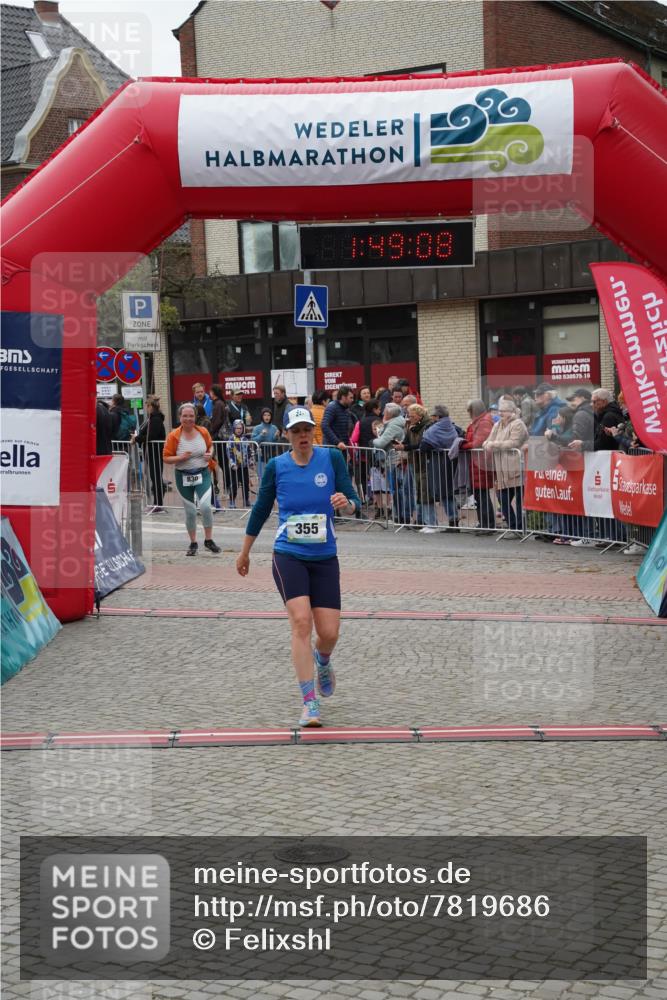 04.05.2025 - 8. Wedeler Halbmarathon Felixshl http://msf.ph/oto/7819686 04.05.2025 11:49:06 Ziel 355, 830 meine-sportfotos.de