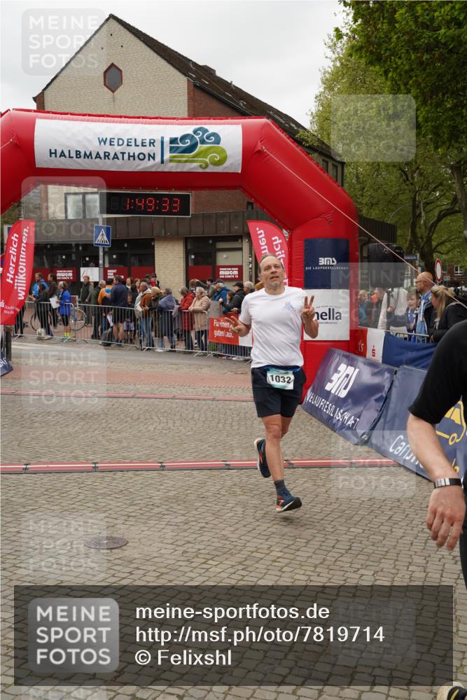 04.05.2025 - 8. Wedeler Halbmarathon Felixshl http://msf.ph/oto/7819714 04.05.2025 11:49:31 Ziel 325, 1032 meine-sportfotos.de