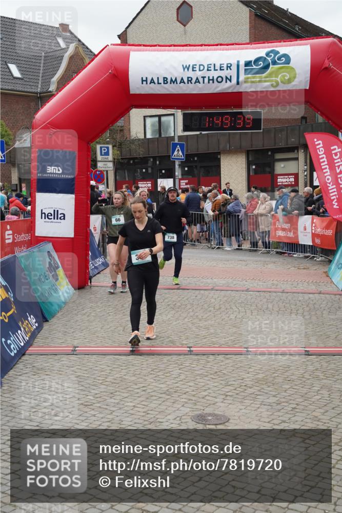 04.05.2025 - 8. Wedeler Halbmarathon Felixshl http://msf.ph/oto/7819720 04.05.2025 11:49:37 Ziel 66, 283, 366, 738, 1054, 1055 meine-sportfotos.de