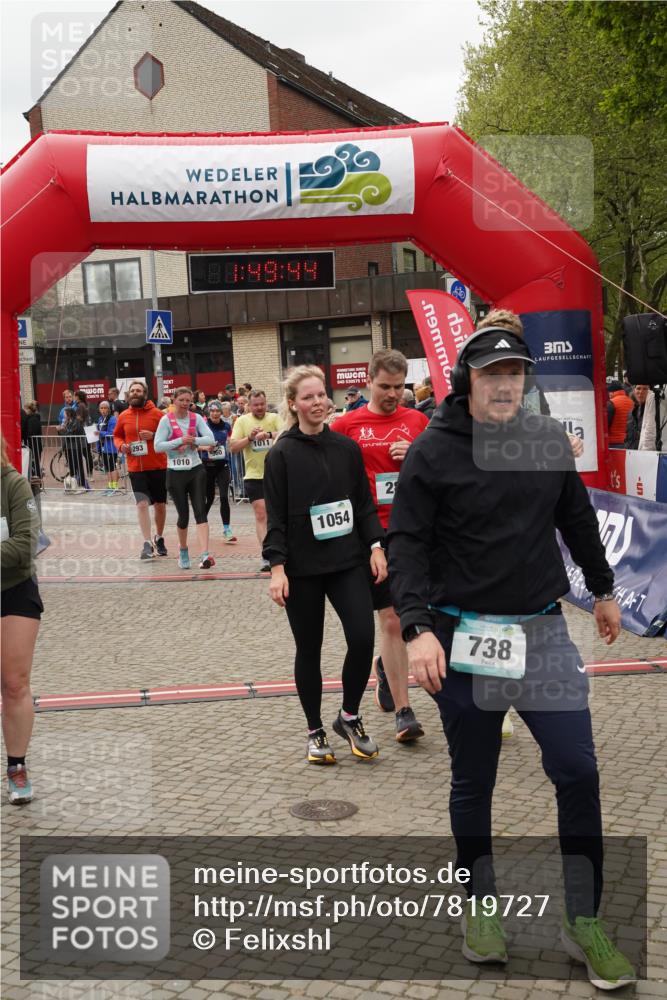 04.05.2025 - 8. Wedeler Halbmarathon Felixshl http://msf.ph/oto/7819727 04.05.2025 11:49:42 Ziel 66, 283, 293, 738, 960, 1010, 1011, 1054, 1055 meine-sportfotos.de