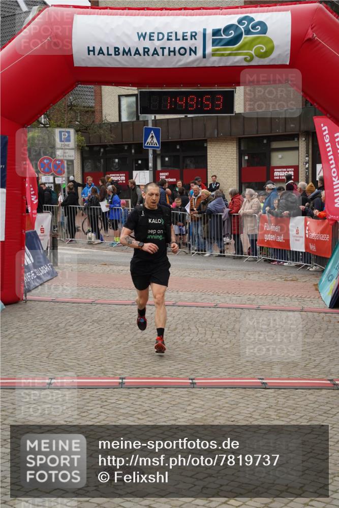 04.05.2025 - 8. Wedeler Halbmarathon Felixshl http://msf.ph/oto/7819737 04.05.2025 11:49:51 Ziel 841 meine-sportfotos.de