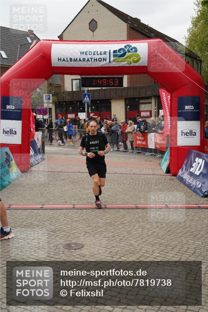 04.05.2025 - 8. Wedeler Halbmarathon Felixshl http://msf.ph/oto/7819738 04.05.2025 11:49:51 Ziel 841 meine-sportfotos.de