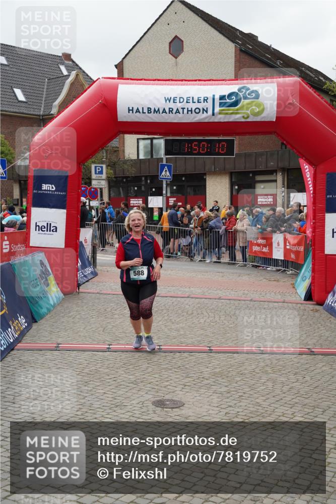 04.05.2025 - 8. Wedeler Halbmarathon Felixshl http://msf.ph/oto/7819752 04.05.2025 11:50:08 Ziel 65, 588 meine-sportfotos.de