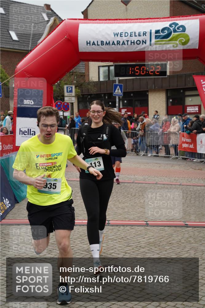 04.05.2025 - 8. Wedeler Halbmarathon Felixshl http://msf.ph/oto/7819766 04.05.2025 11:50:20 Ziel 376, 552, 935, 1113 meine-sportfotos.de