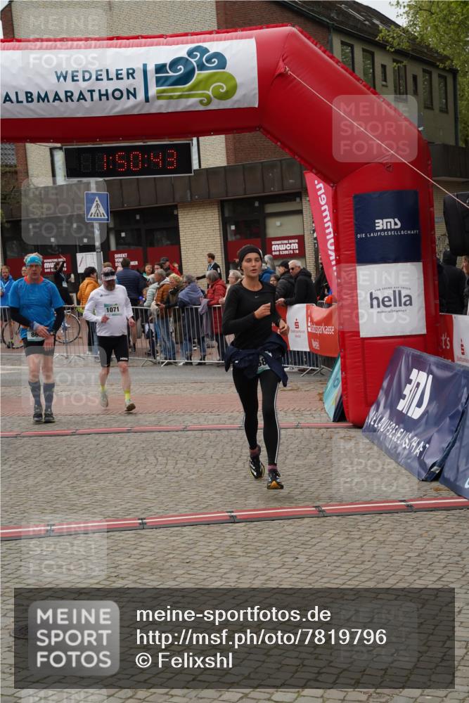 04.05.2025 - 8. Wedeler Halbmarathon Felixshl http://msf.ph/oto/7819796 04.05.2025 11:50:41 Ziel 468, 865, 939, 1071 meine-sportfotos.de