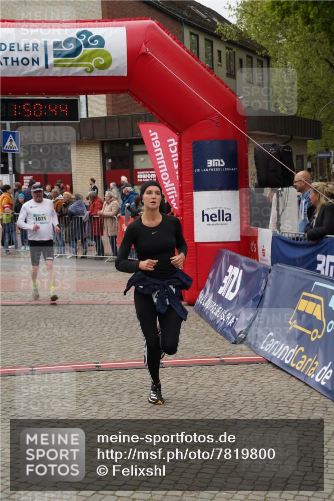 04.05.2025 - 8. Wedeler Halbmarathon Felixshl http://msf.ph/oto/7819800 04.05.2025 11:50:42 Ziel 468, 636, 865, 939, 1071 meine-sportfotos.de
