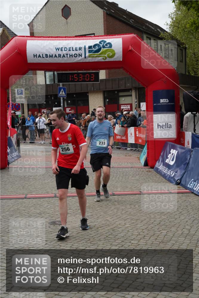 04.05.2025 - 8. Wedeler Halbmarathon Felixshl http://msf.ph/oto/7819963 04.05.2025 11:53:01 Ziel 233, 256 meine-sportfotos.de