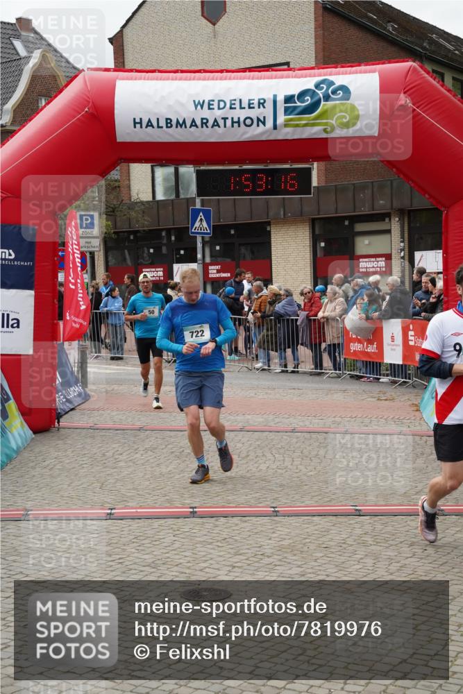 04.05.2025 - 8. Wedeler Halbmarathon Felixshl http://msf.ph/oto/7819976 04.05.2025 11:53:14 Ziel 50, 462, 722 meine-sportfotos.de