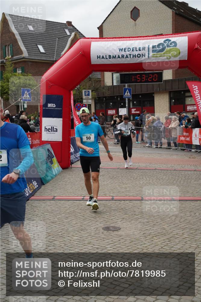 04.05.2025 - 8. Wedeler Halbmarathon Felixshl http://msf.ph/oto/7819985 04.05.2025 11:53:18 Ziel 50, 462, 722, 726 meine-sportfotos.de