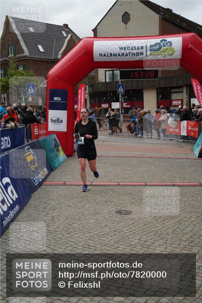 04.05.2025 - 8. Wedeler Halbmarathon Felixshl http://msf.ph/oto/7820000 04.05.2025 11:53:26 Ziel 398 meine-sportfotos.de