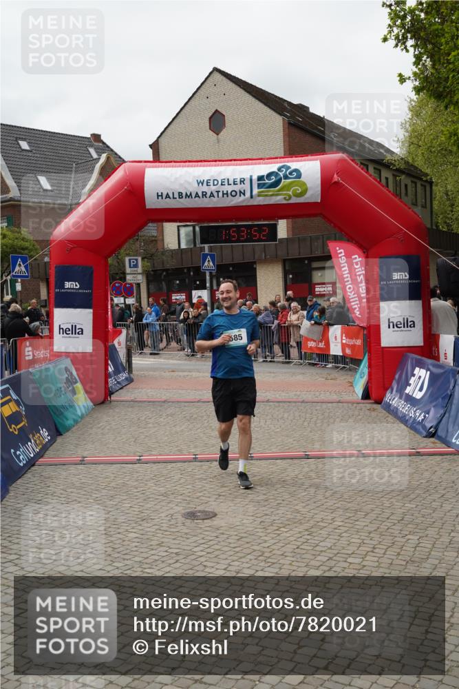 04.05.2025 - 8. Wedeler Halbmarathon Felixshl http://msf.ph/oto/7820021 04.05.2025 11:53:50 Ziel 585 meine-sportfotos.de