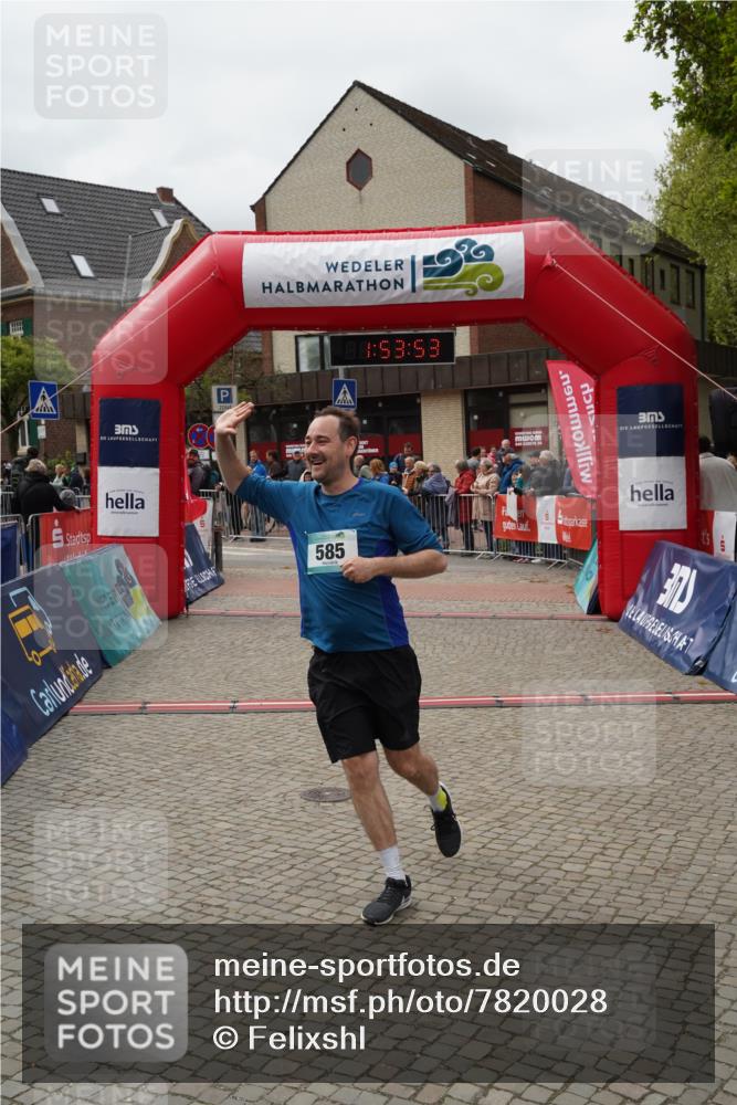 04.05.2025 - 8. Wedeler Halbmarathon Felixshl http://msf.ph/oto/7820028 04.05.2025 11:53:51 Ziel 222, 585 meine-sportfotos.de