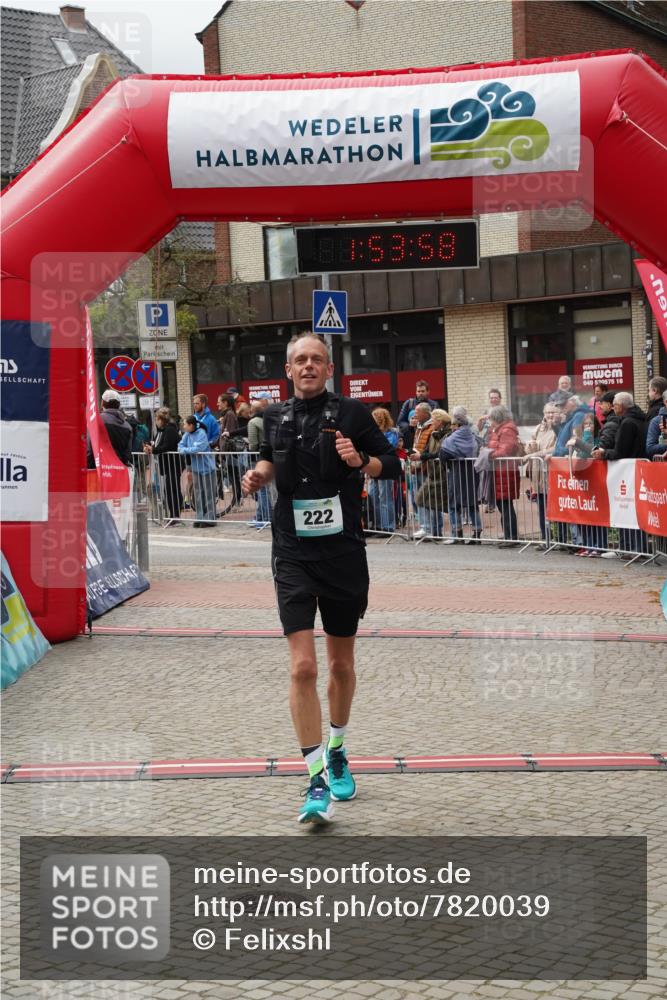 04.05.2025 - 8. Wedeler Halbmarathon Felixshl http://msf.ph/oto/7820039 04.05.2025 11:53:56 Ziel 222, 467, 925 meine-sportfotos.de