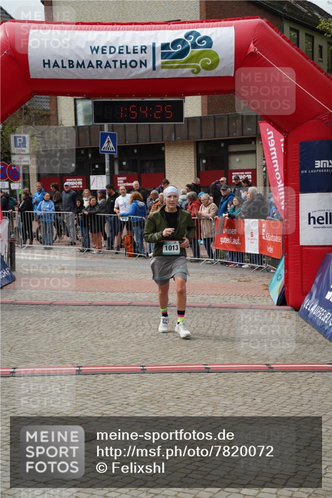 04.05.2025 - 8. Wedeler Halbmarathon Felixshl http://msf.ph/oto/7820072 04.05.2025 11:54:23 Ziel 360, 577, 1013 meine-sportfotos.de