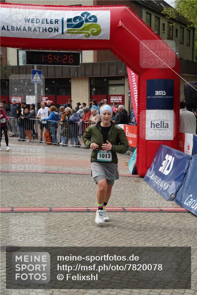 04.05.2025 - 8. Wedeler Halbmarathon Felixshl http://msf.ph/oto/7820078 04.05.2025 11:54:25 Ziel 317, 360, 577, 1013 meine-sportfotos.de