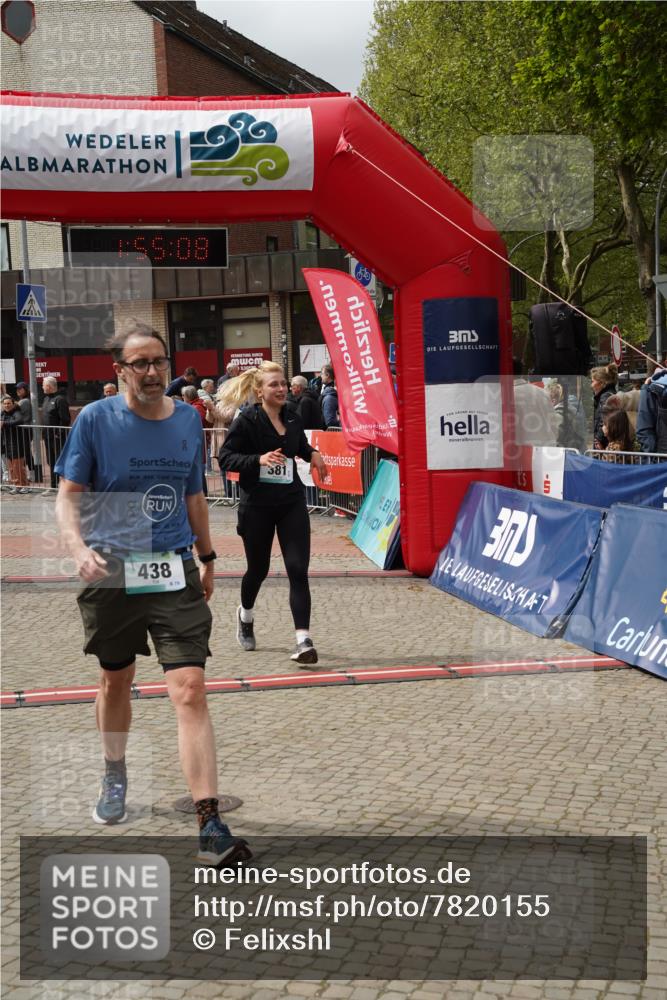 04.05.2025 - 8. Wedeler Halbmarathon Felixshl http://msf.ph/oto/7820155 04.05.2025 11:55:06 Ziel 381, 438, 842, 873 meine-sportfotos.de