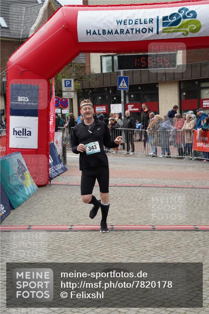04.05.2025 - 8. Wedeler Halbmarathon Felixshl http://msf.ph/oto/7820178 04.05.2025 11:55:43 Ziel 343 meine-sportfotos.de