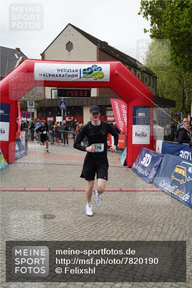 04.05.2025 - 8. Wedeler Halbmarathon Felixshl http://msf.ph/oto/7820190 04.05.2025 11:55:51 Ziel 1, 676 meine-sportfotos.de