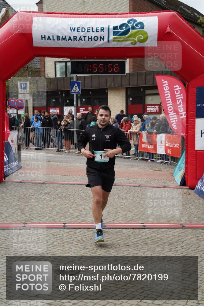 04.05.2025 - 8. Wedeler Halbmarathon Felixshl http://msf.ph/oto/7820199 04.05.2025 11:55:54 Ziel 1, 676 meine-sportfotos.de