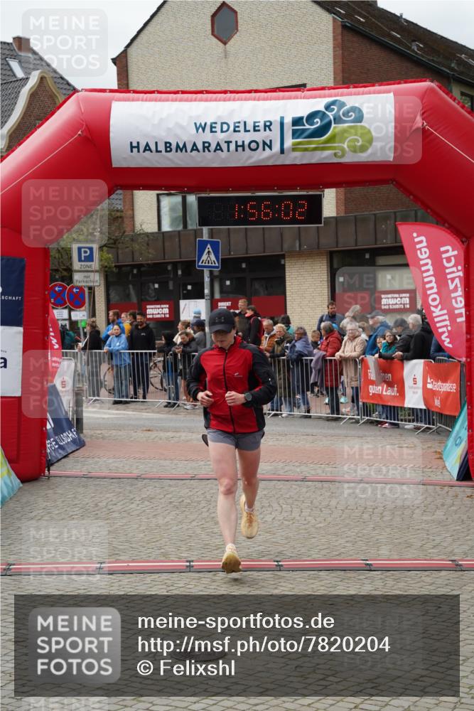 04.05.2025 - 8. Wedeler Halbmarathon Felixshl http://msf.ph/oto/7820204 04.05.2025 11:56:00 Ziel 403 meine-sportfotos.de