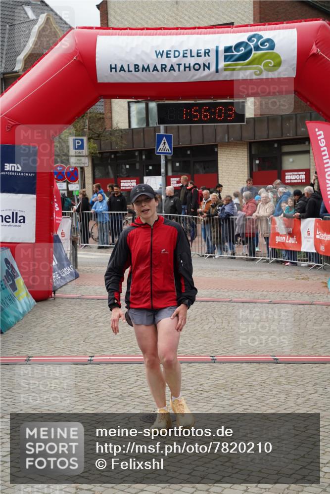 04.05.2025 - 8. Wedeler Halbmarathon Felixshl http://msf.ph/oto/7820210 04.05.2025 11:56:01 Ziel 403 meine-sportfotos.de