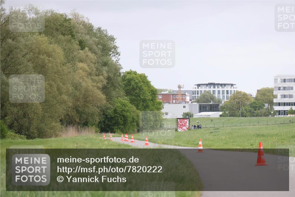 04.05.2025 - 8. Wedeler Halbmarathon Yannick Fuchs http://msf.ph/oto/7820222 04.05.2025 11:02:43 Laufen  meine-sportfotos.de