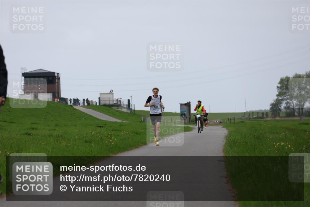 04.05.2025 - 8. Wedeler Halbmarathon Yannick Fuchs http://msf.ph/oto/7820240 04.05.2025 11:07:41 Laufen 932 meine-sportfotos.de