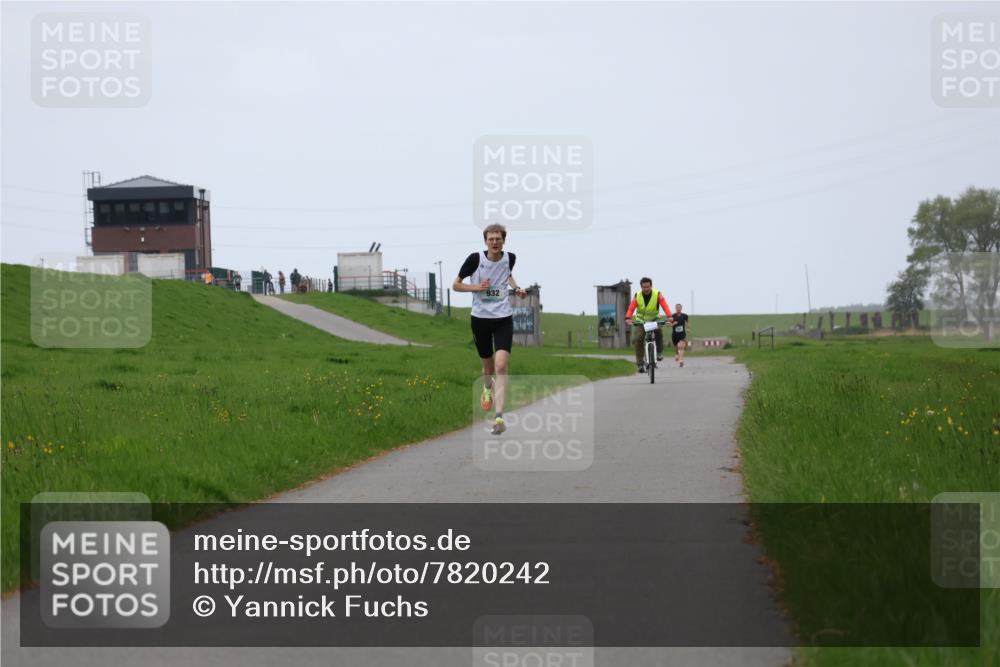 04.05.2025 - 8. Wedeler Halbmarathon Yannick Fuchs http://msf.ph/oto/7820242 04.05.2025 11:07:42 Laufen 932 meine-sportfotos.de